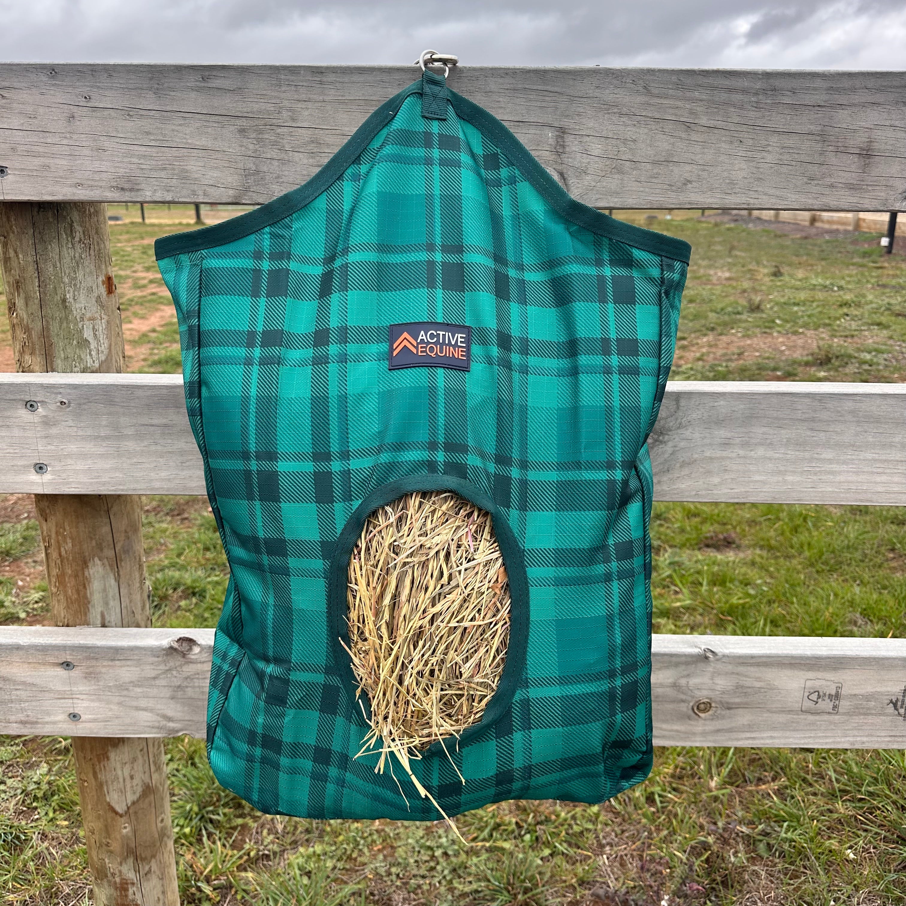 AE Hay Bag Feeder | Green Check – Active Equine