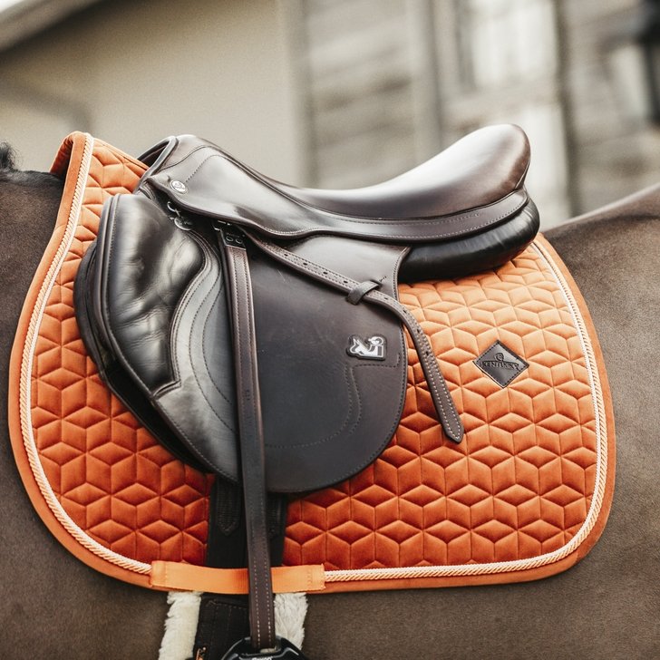 Jumping Saddle Pad Velvet | Kentucky Horsewear - Active Equine