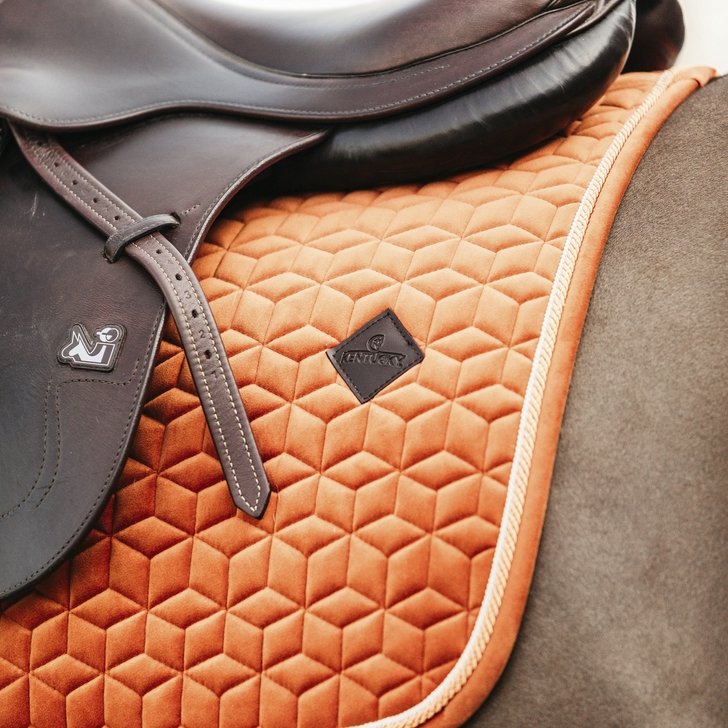 Jumping Saddle Pad Velvet | Kentucky Horsewear - Active Equine