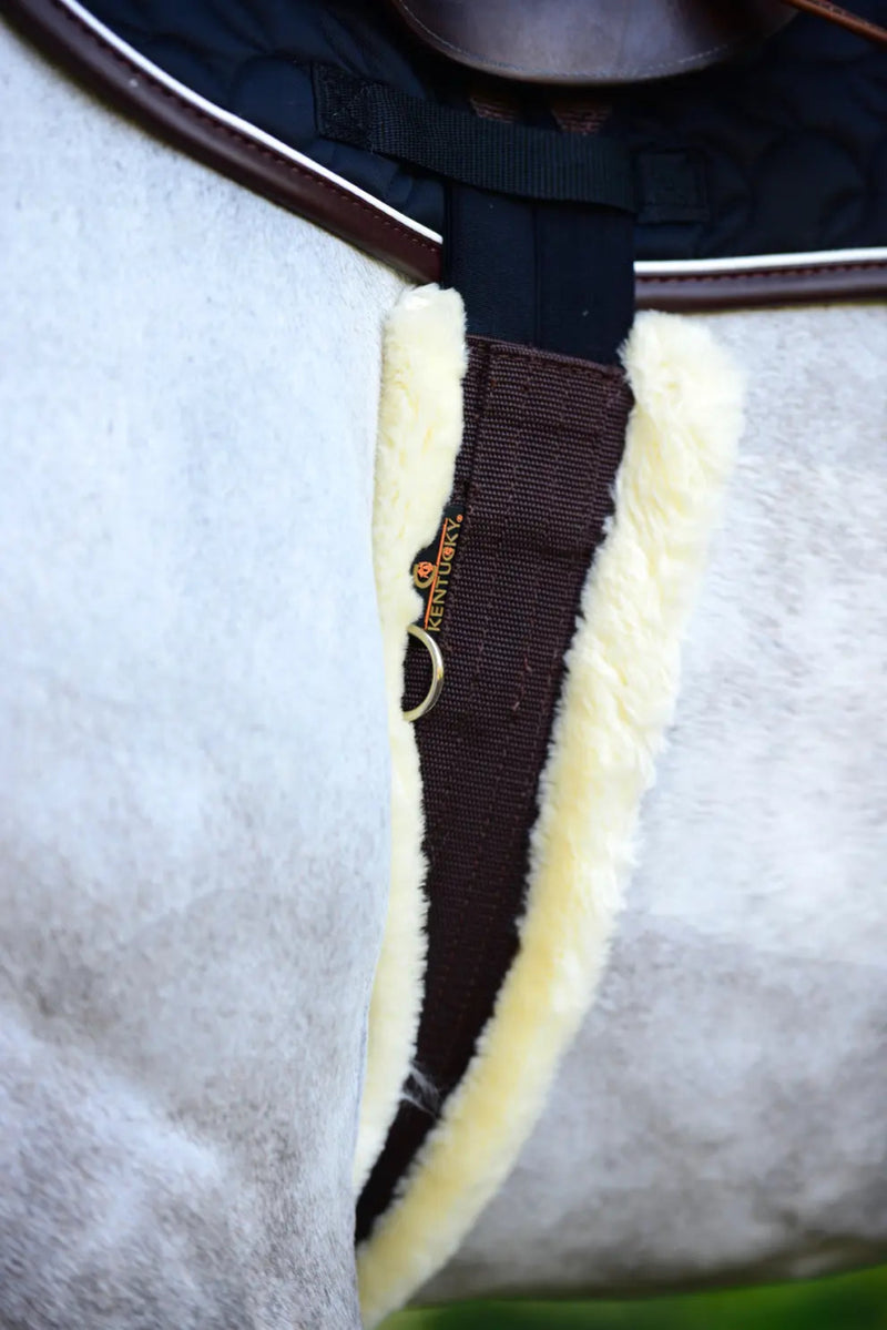 Sheepskin Girth with elastic & 3 D-rings | Kentucky Horsewear - Active Equine